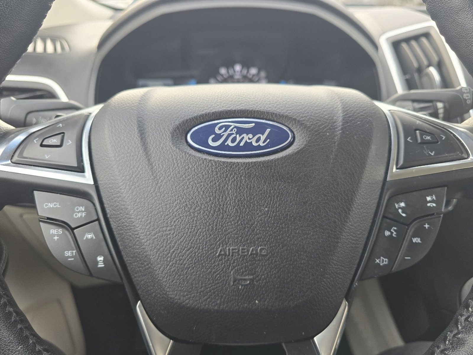 Used 2022 Ford Edge Titanium w/ Equipment Group 301A image 28