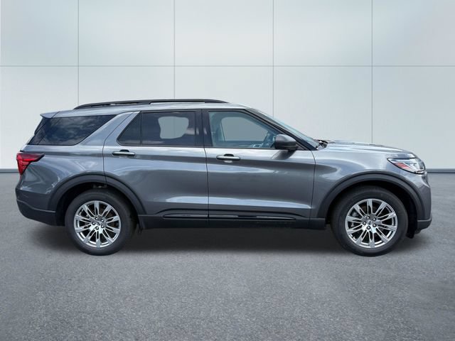 Used 2026 Ford Explorer Active w/ Active Comfort Package AWD/4WD image 2