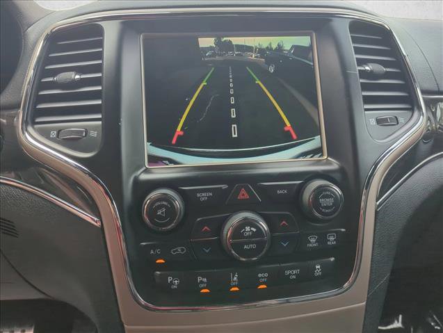 Used 2017 Jeep Grand Cherokee Overland w/ Jeep Active Safety Group AWD/4WD image 20