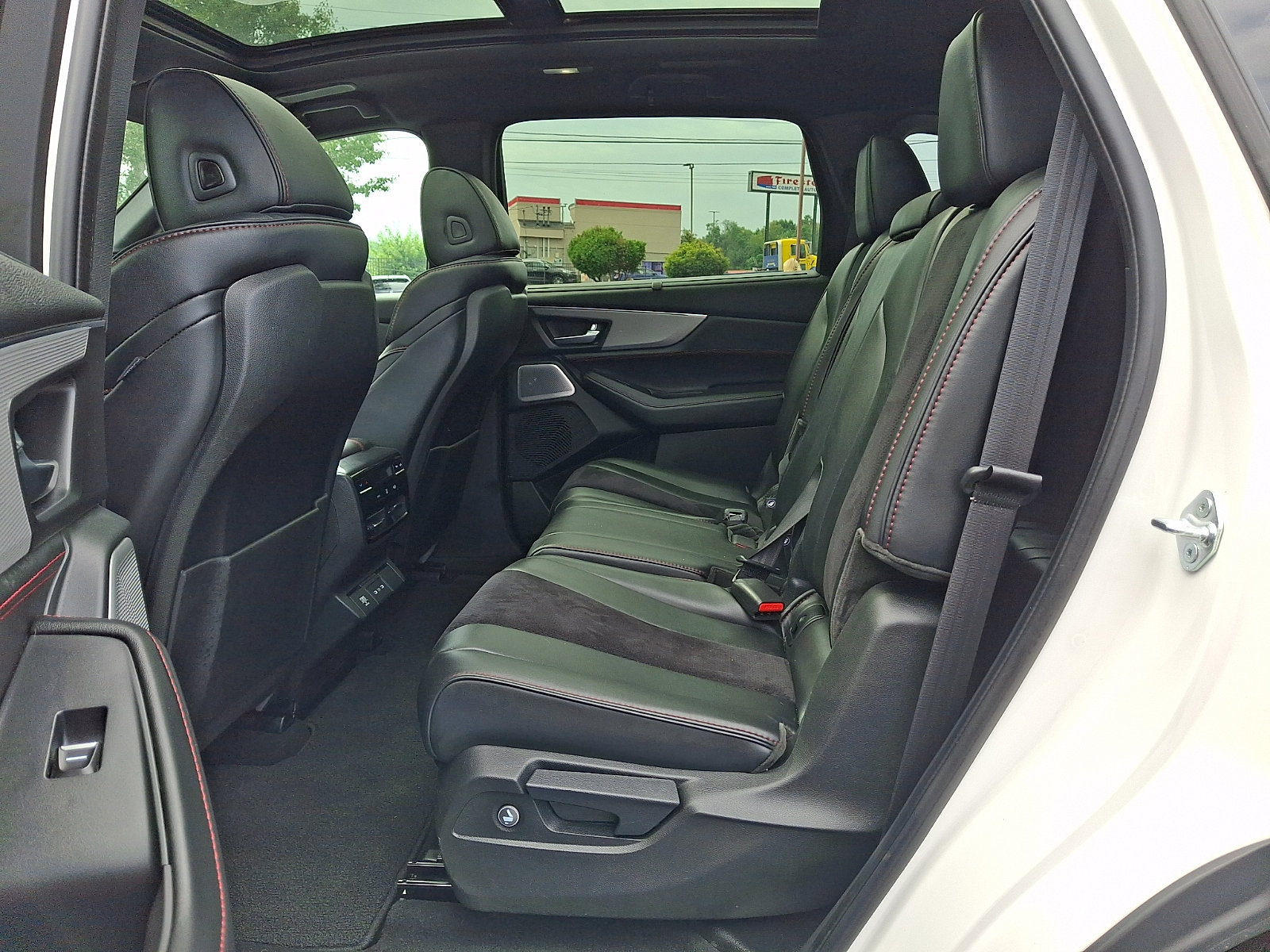 Used 2025 Acura MDX A-Spec AWD/4WD image 10
