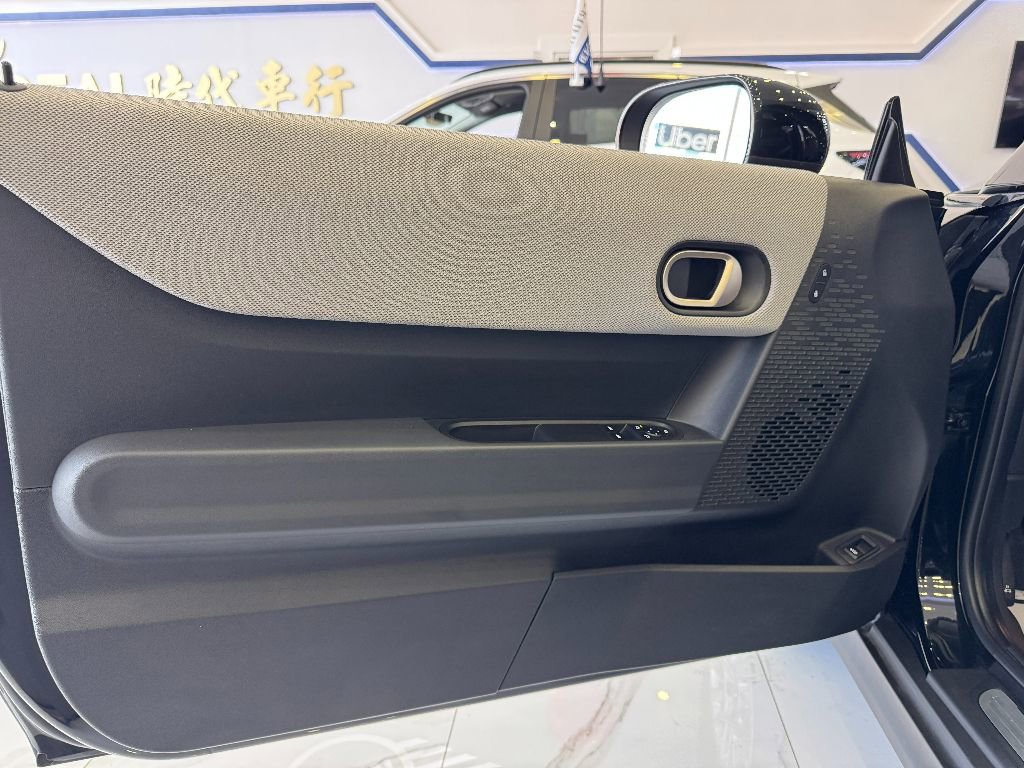Used 2025 MINI Cooper S image 11