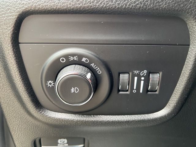 Certified 2023 Jeep Grand Cherokee L Limited image 21