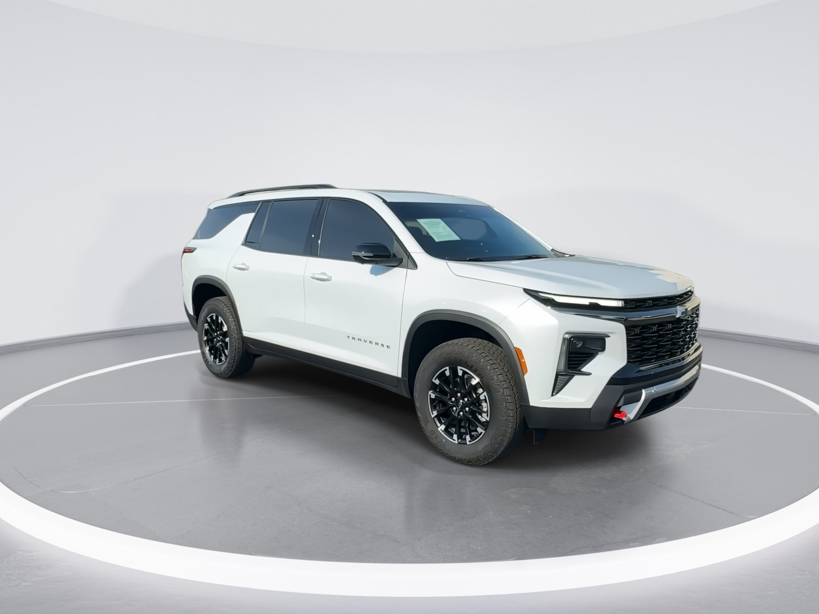 Used 2026 Chevrolet Traverse Z71 w/ Enhanced Driving Package AWD/4WD image 2