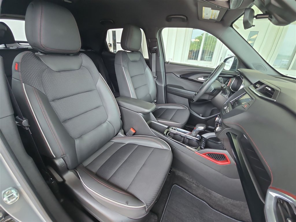 Used 2023 Chevrolet TrailBlazer RS FWD image 26