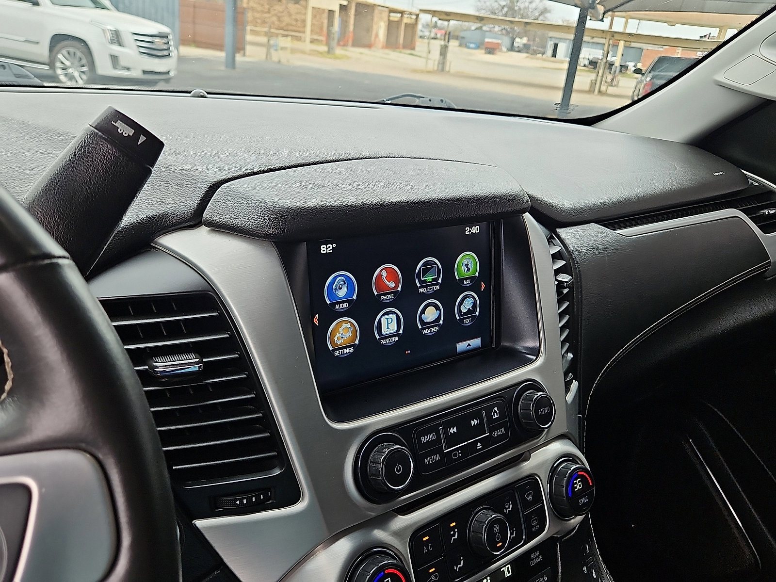 Used 2016 GMC Yukon SLT image 13