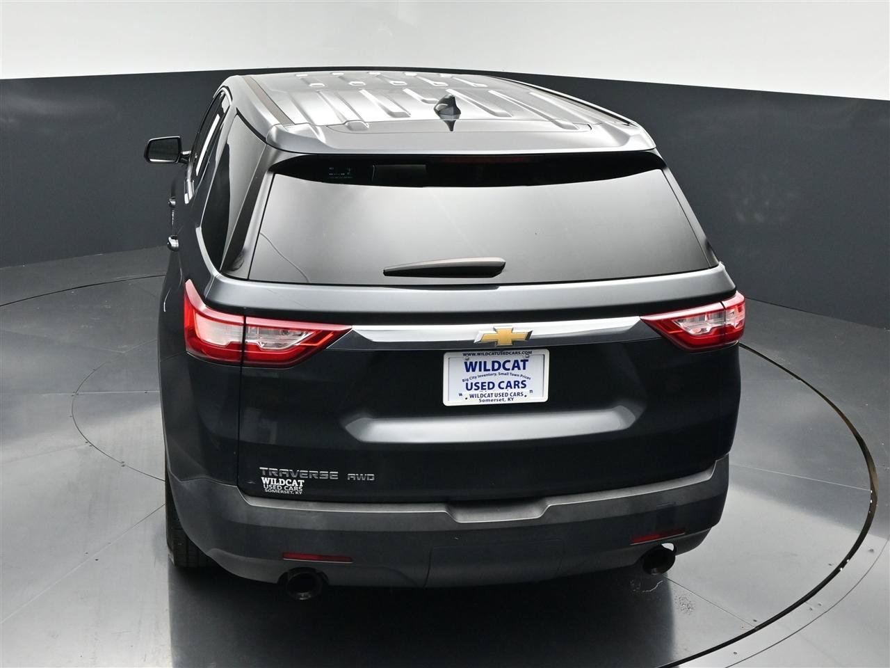 Used 2018 Chevrolet Traverse LS AWD/4WD image 25