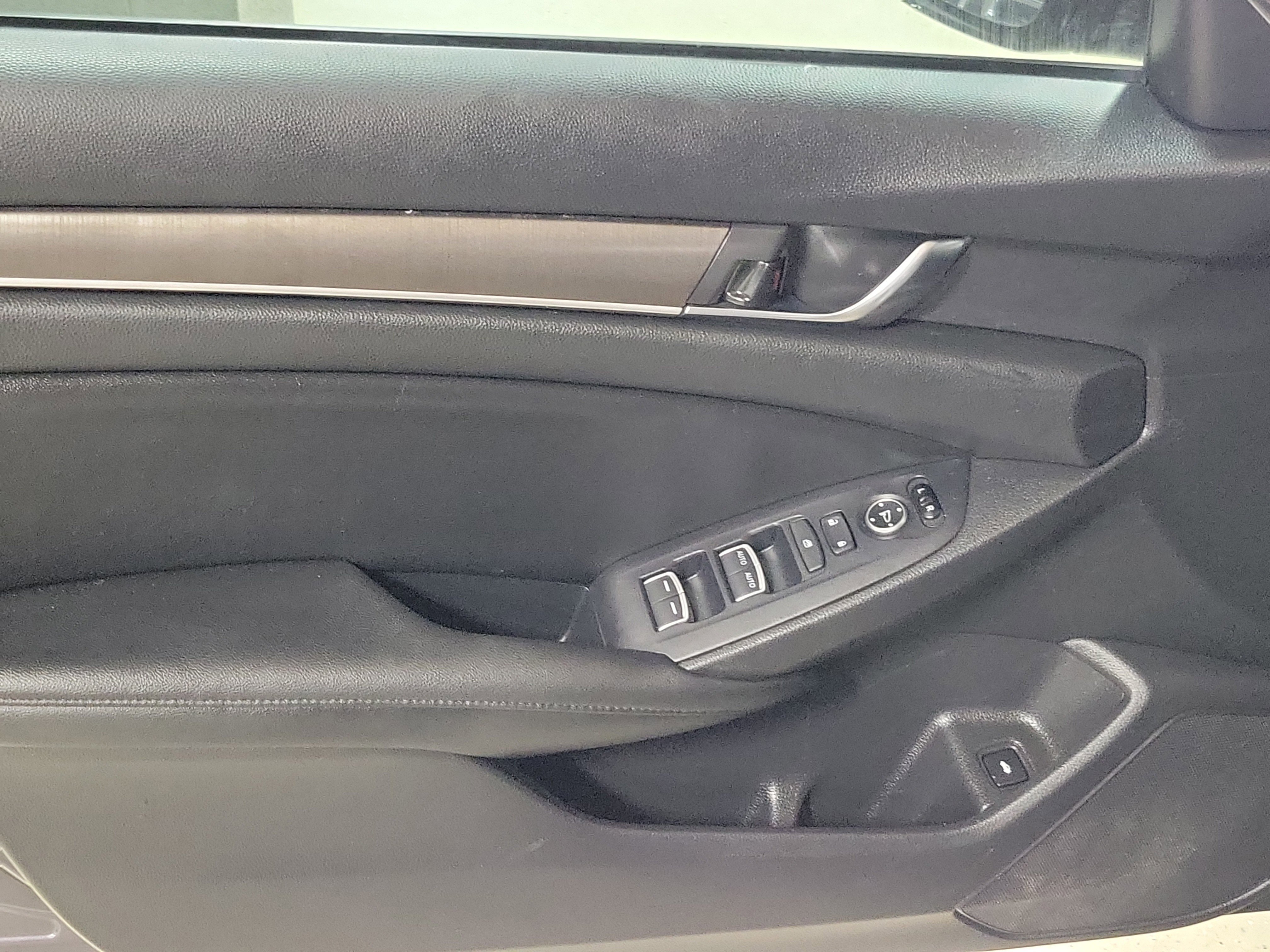 Used 2020 Honda Accord LX image 14