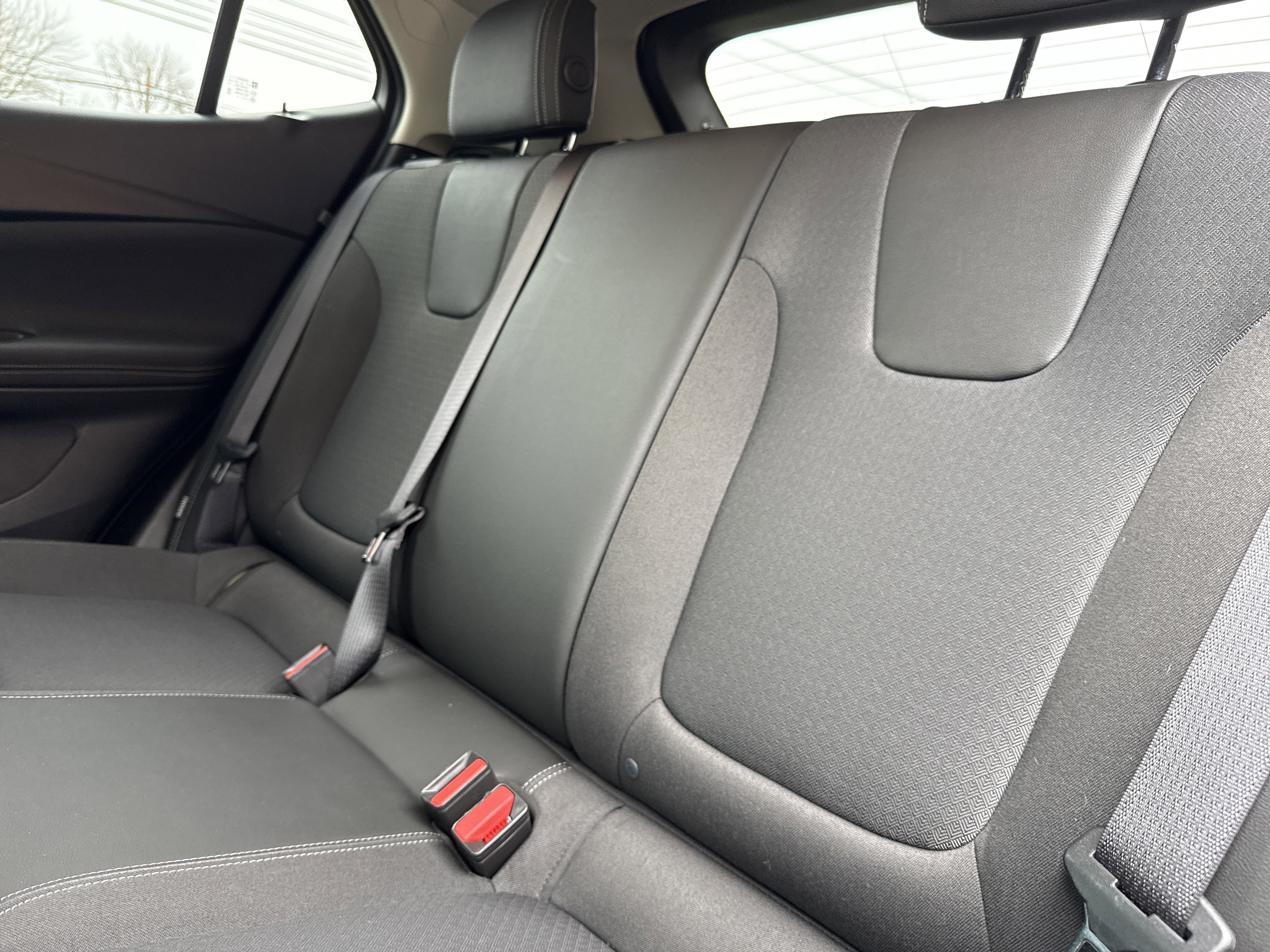 Used 2025 Buick Encore GX Preferred image 13