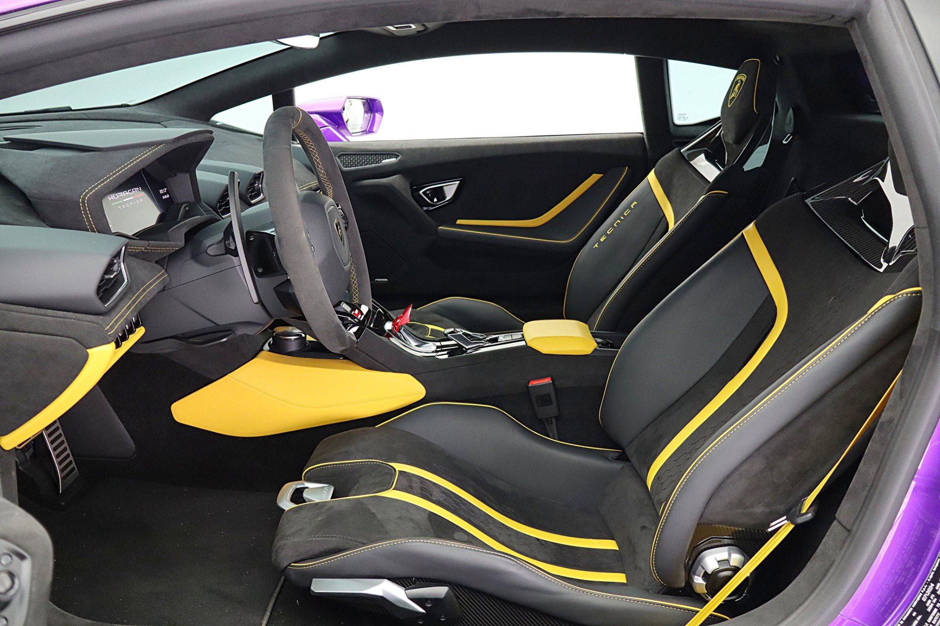 Used 2024 Lamborghini Huracan Tecnica RWD image 37
