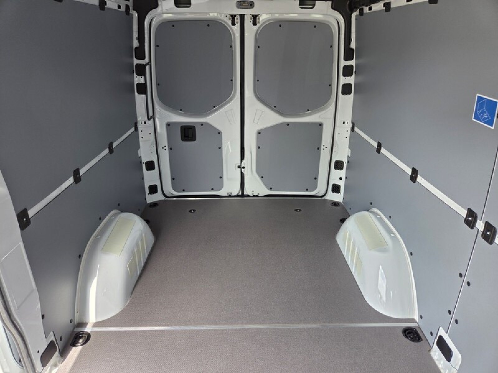 New 2026 Mercedes-Benz Sprinter 2500 image 17
