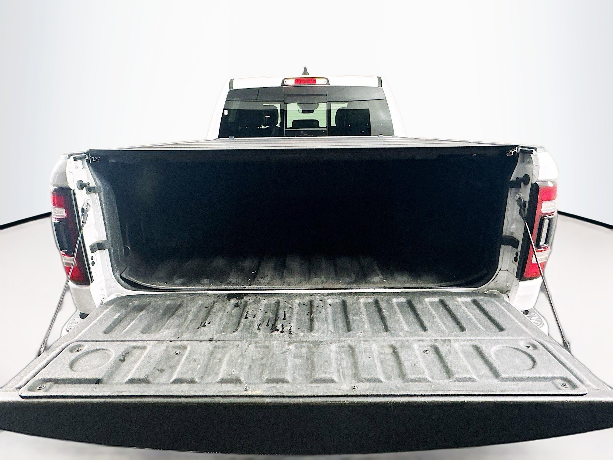 Used 2020 RAM 1500 Laramie AWD/4WD image 28