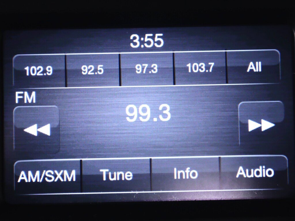 Used 2023 RAM 1500 Classic SLT AWD/4WD image 16