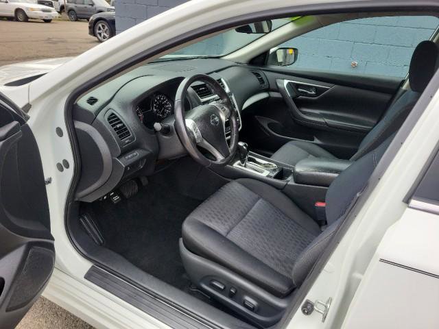 Used 2018 Nissan Altima 2.5 SV FWD image 9