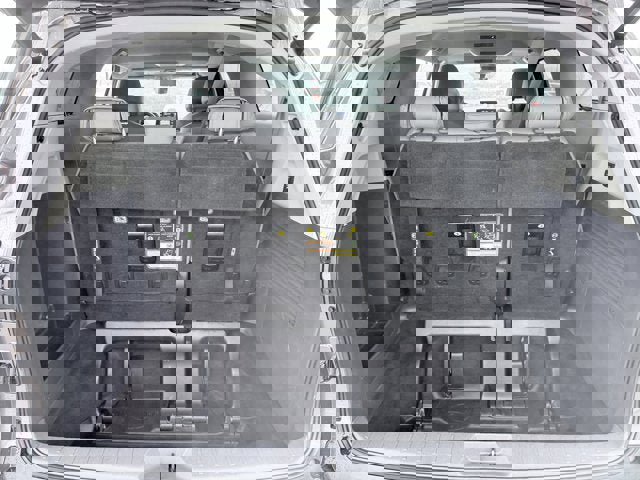 Used 2021 Toyota Sienna Limited image 29