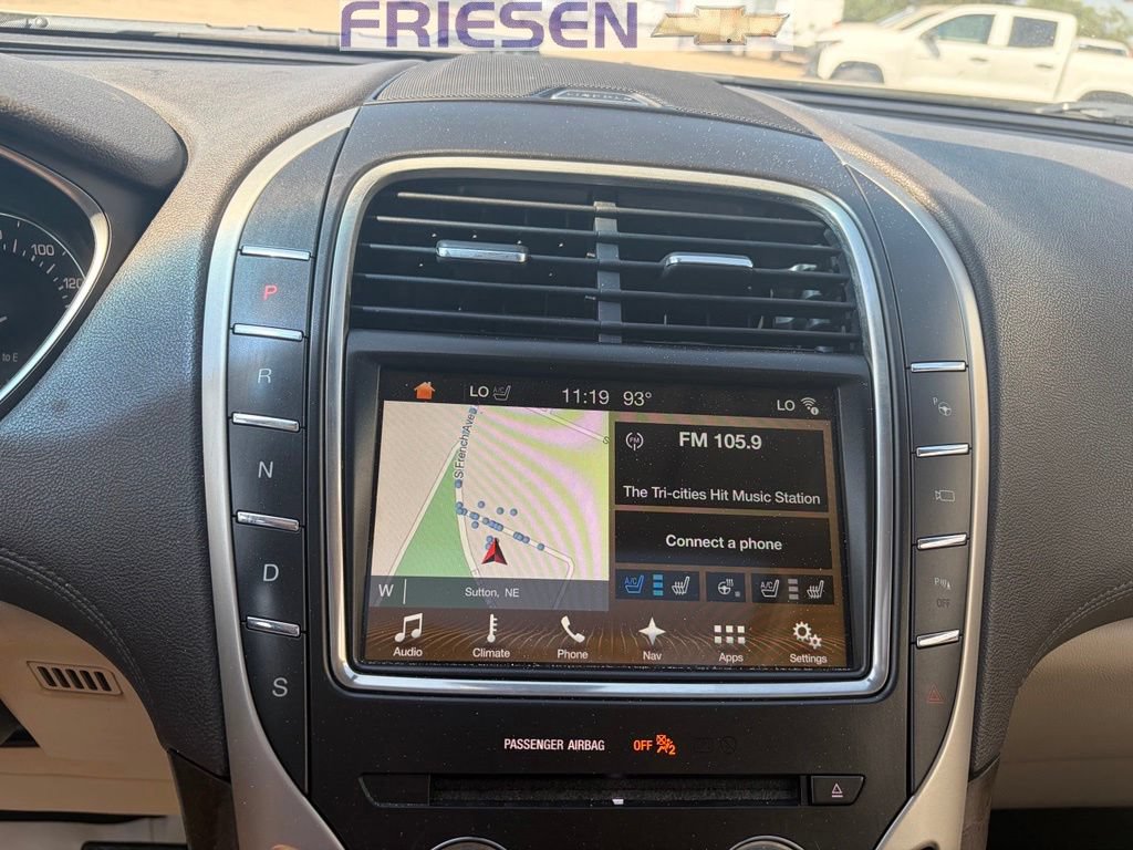 Used 2017 Lincoln MKX Reserve AWD/4WD image 13