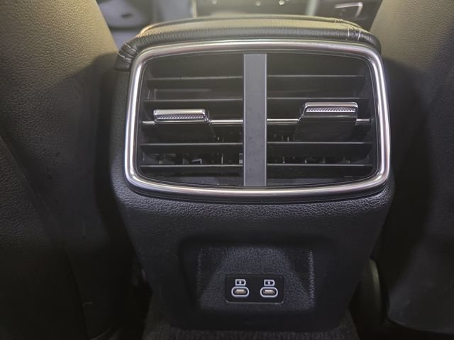 Used 2025 Genesis G70 2.5T RWD image 34