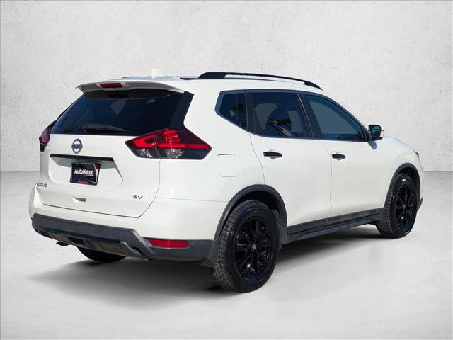 Used 2017 Nissan Rogue SV image 5