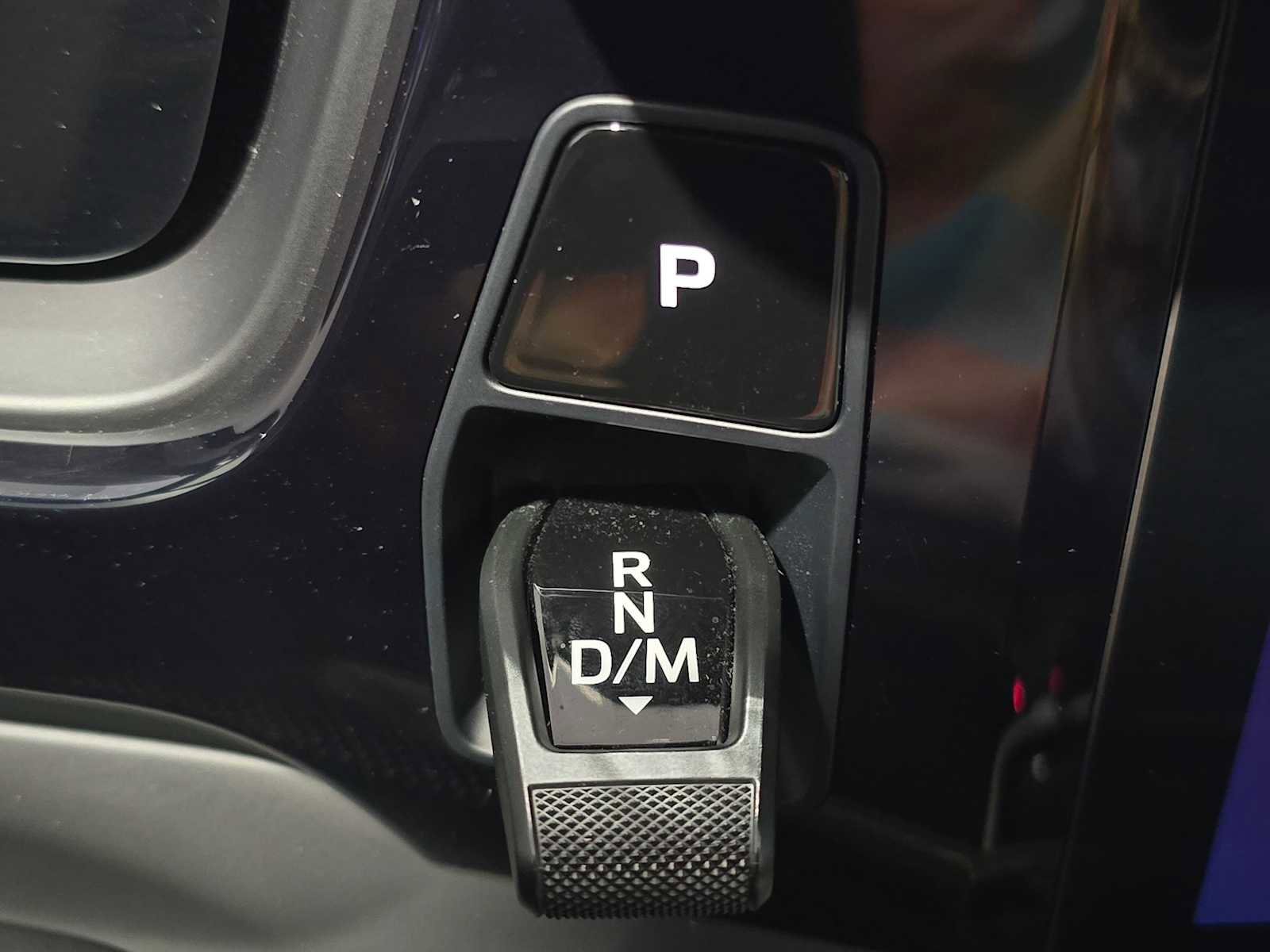 Used 2025 Porsche Cayenne Turbo AWD/4WD image 37