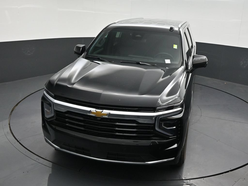Used 2026 Chevrolet Suburban LS RWD image 22