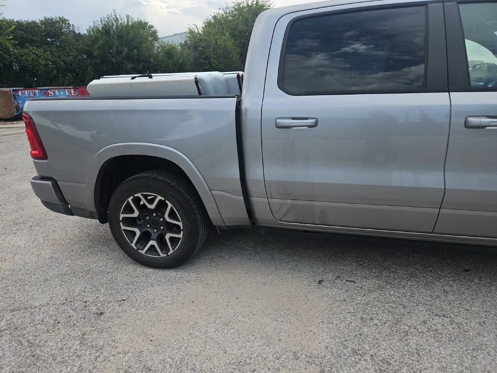 Used 2025 RAM 1500 Laramie w/ Laramie Southwest Edition AWD/4WD image 8