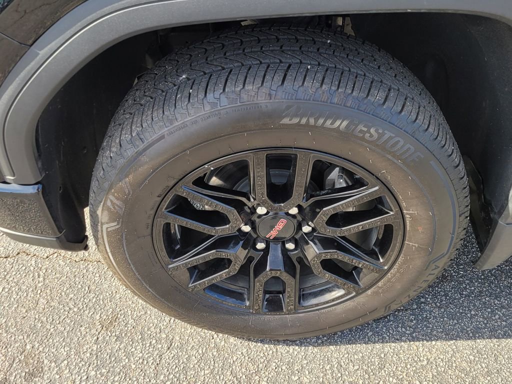 Used 2025 GMC Sierra 1500 Elevation w/ LPO, Elevation Black Package image 15