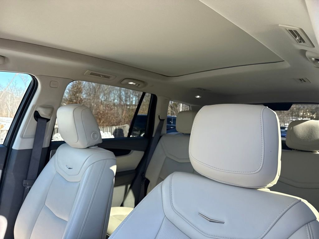 Certified 2024 Cadillac XT6 Premium Luxury image 2