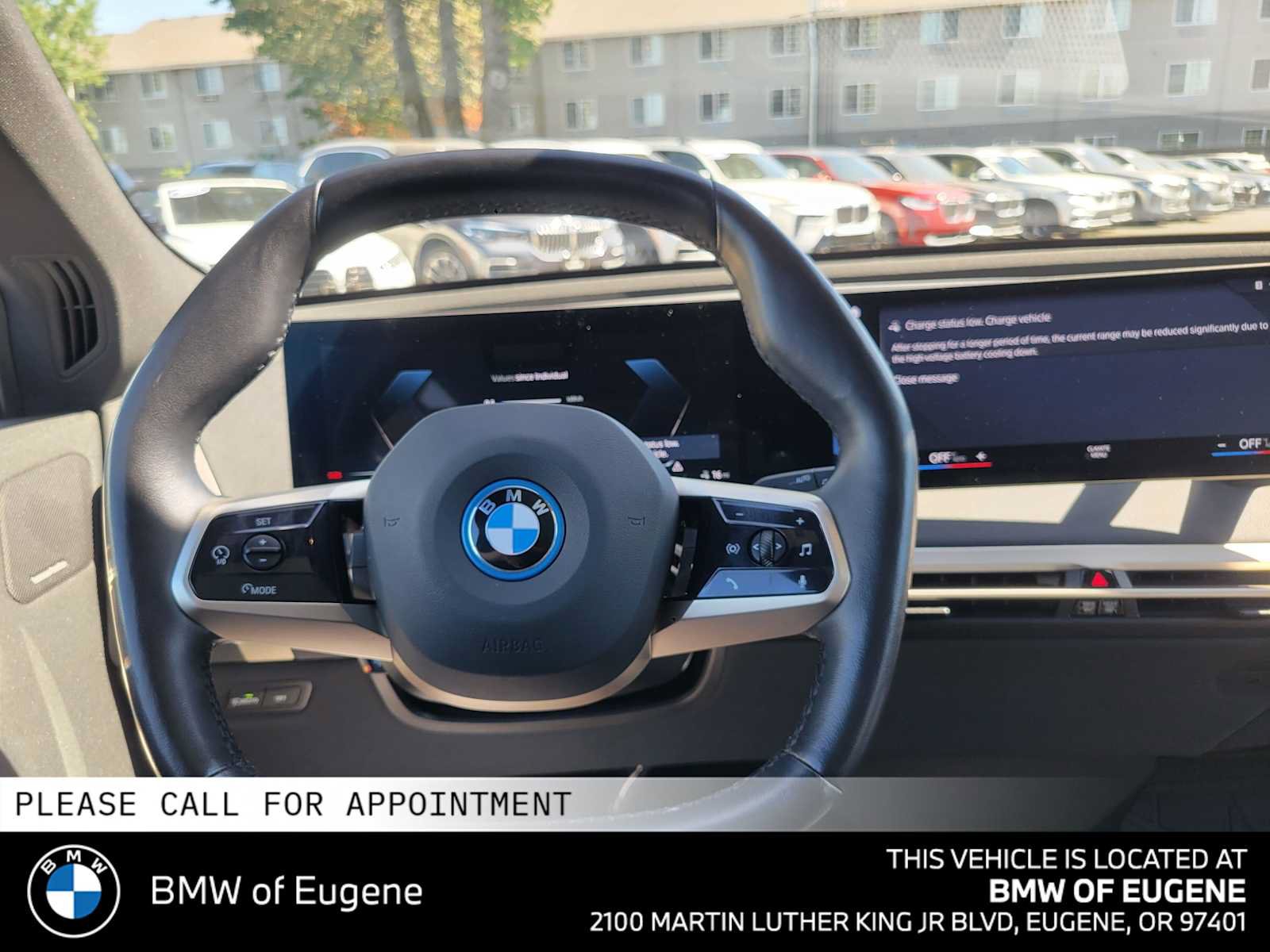 Used 2023 BMW iX xDrive50 w/ Premium Package AWD/4WD image 22