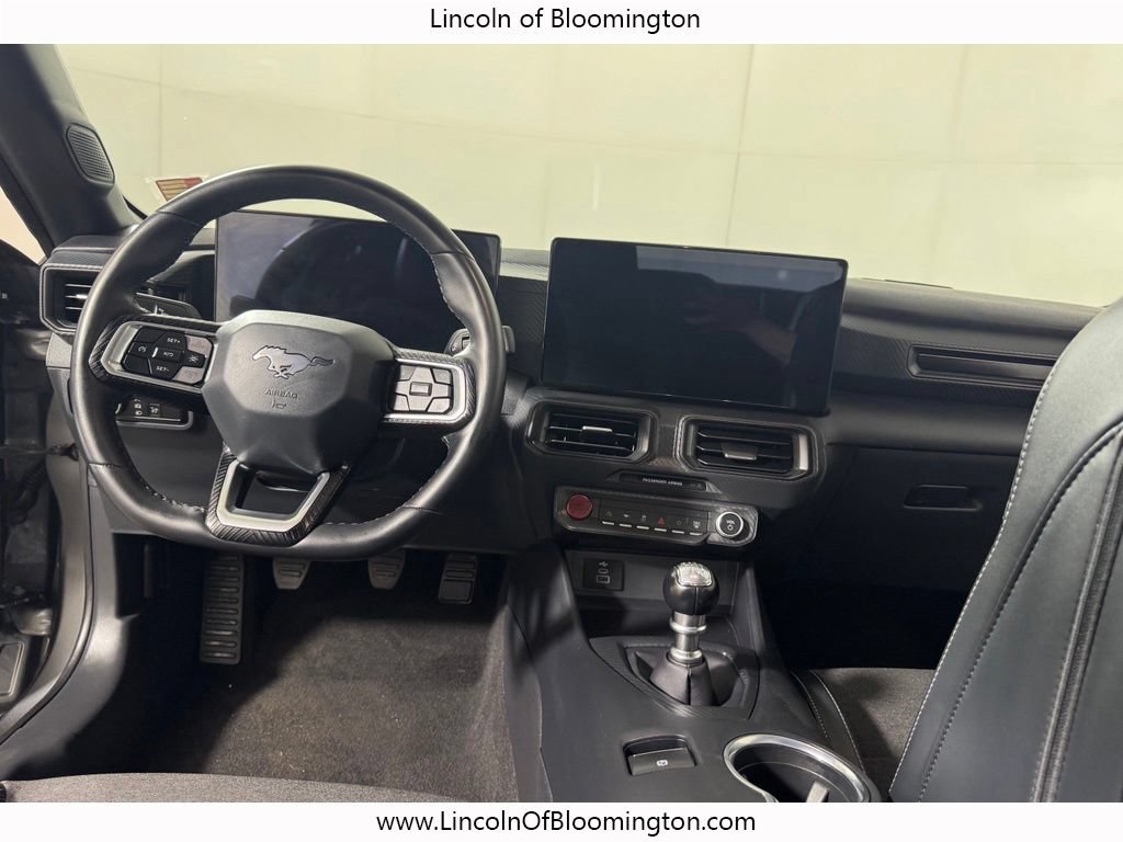 Used 2025 Ford Mustang GT RWD image 16