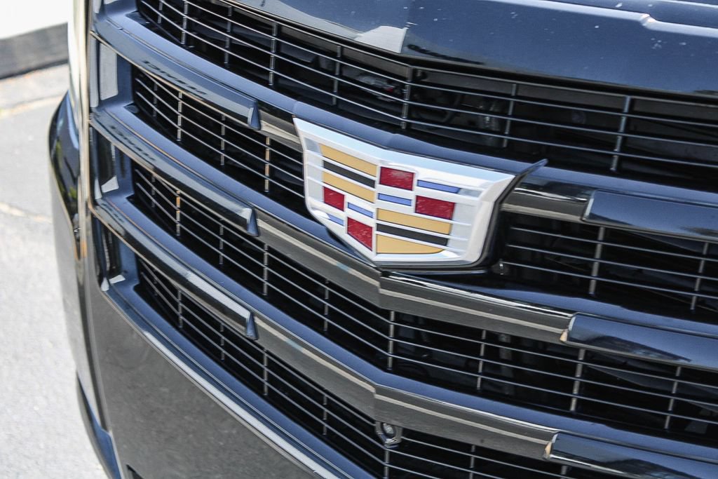 Used 2019 Cadillac Escalade ESV Luxury w/ Escalade Sport Edition AWD/4WD image 9