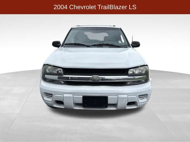Used 2004 Chevrolet TrailBlazer LS w/ LS Preferred Equipment Group AWD/4WD image 2