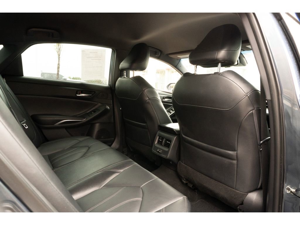 Used 2021 Toyota Avalon XLE image 15