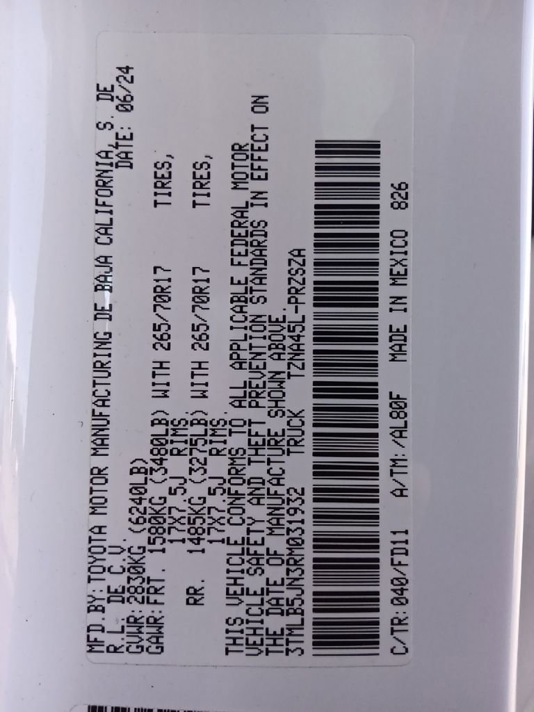 Used 2024 Toyota Tacoma TRD Off-Road image 34