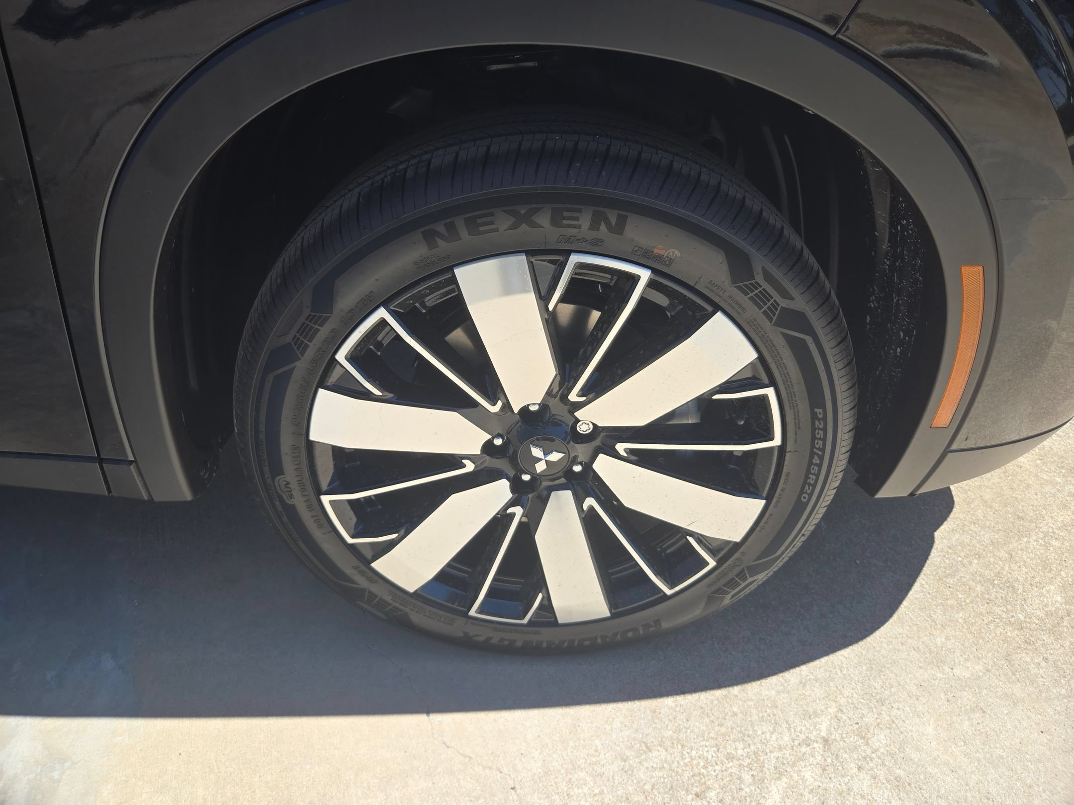 New 2026 Mitsubishi Outlander SE FWD image 24