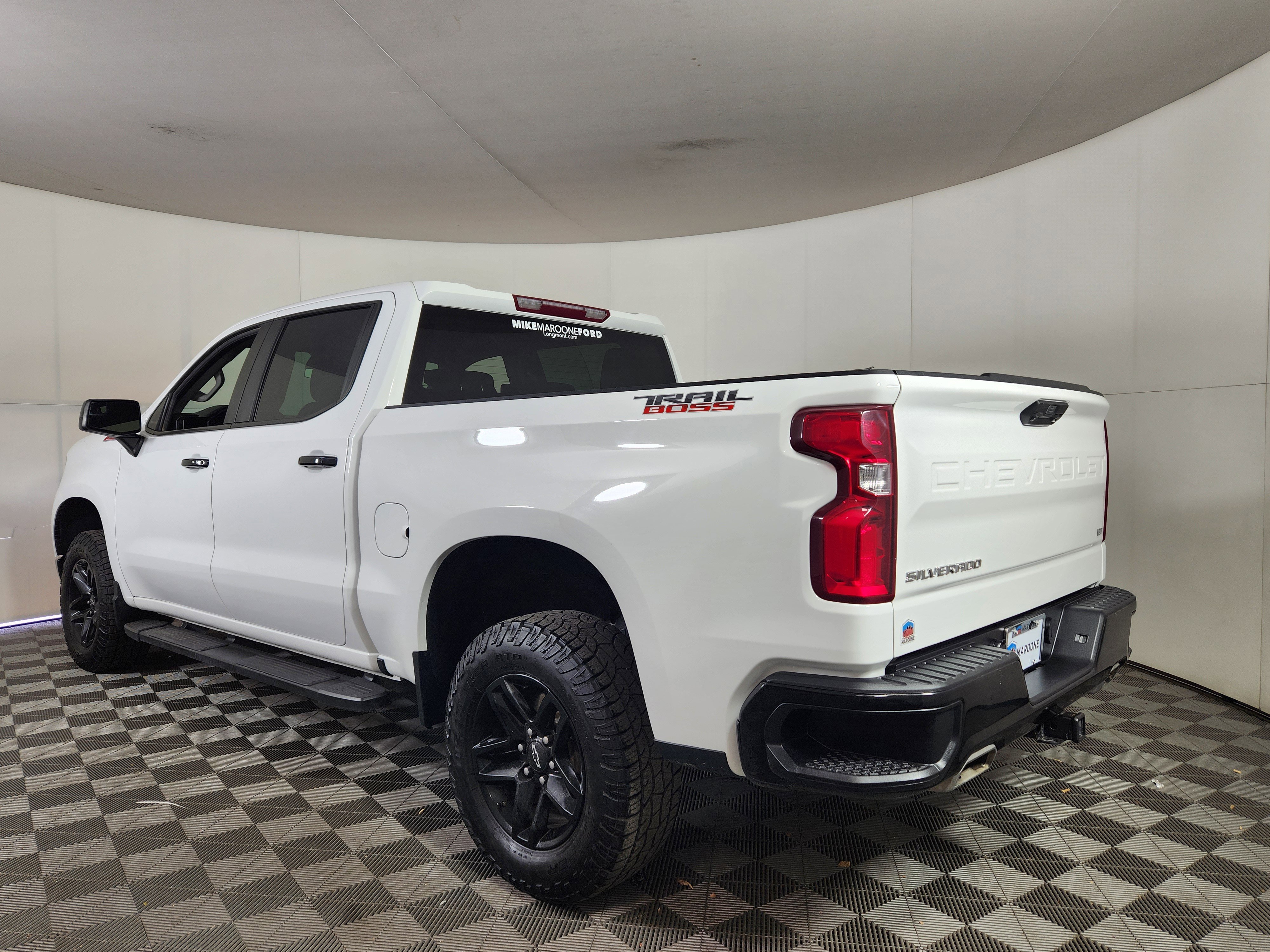Used 2024 Chevrolet Silverado 1500 LT Trail Boss w/ Protection Package AWD/4WD image 5