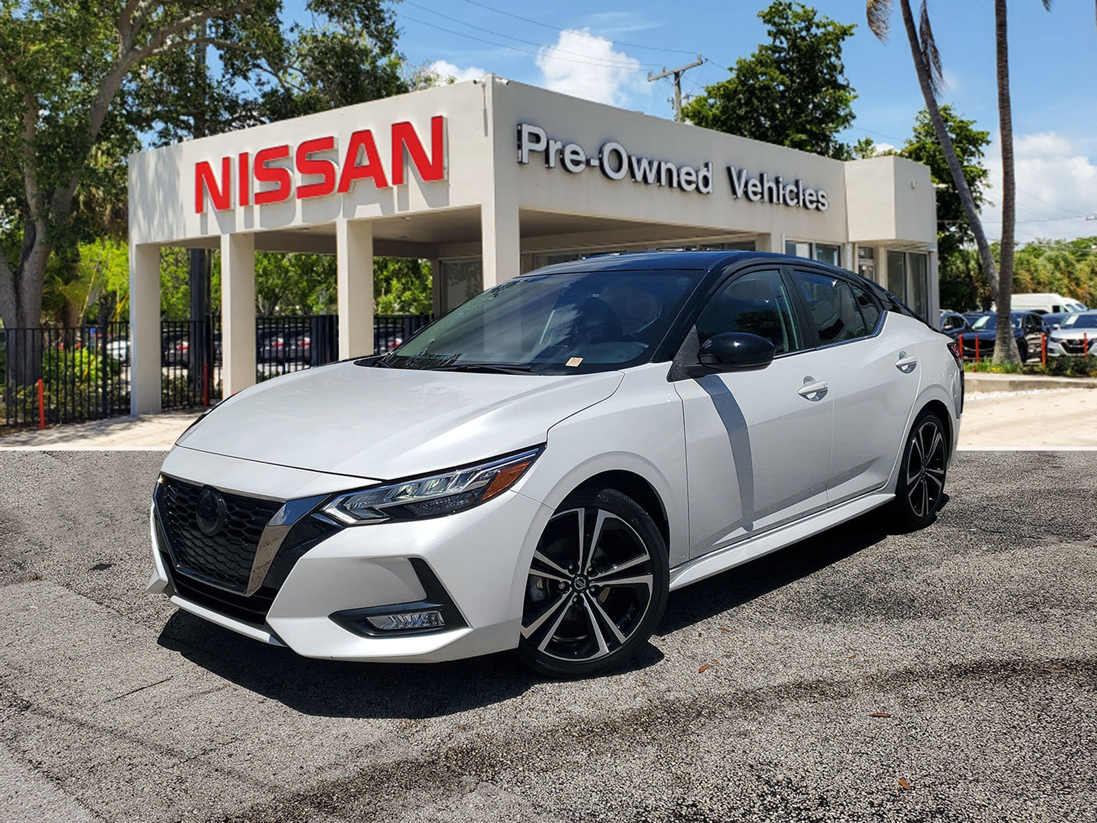 Certified 2023 Nissan Sentra SR image 1