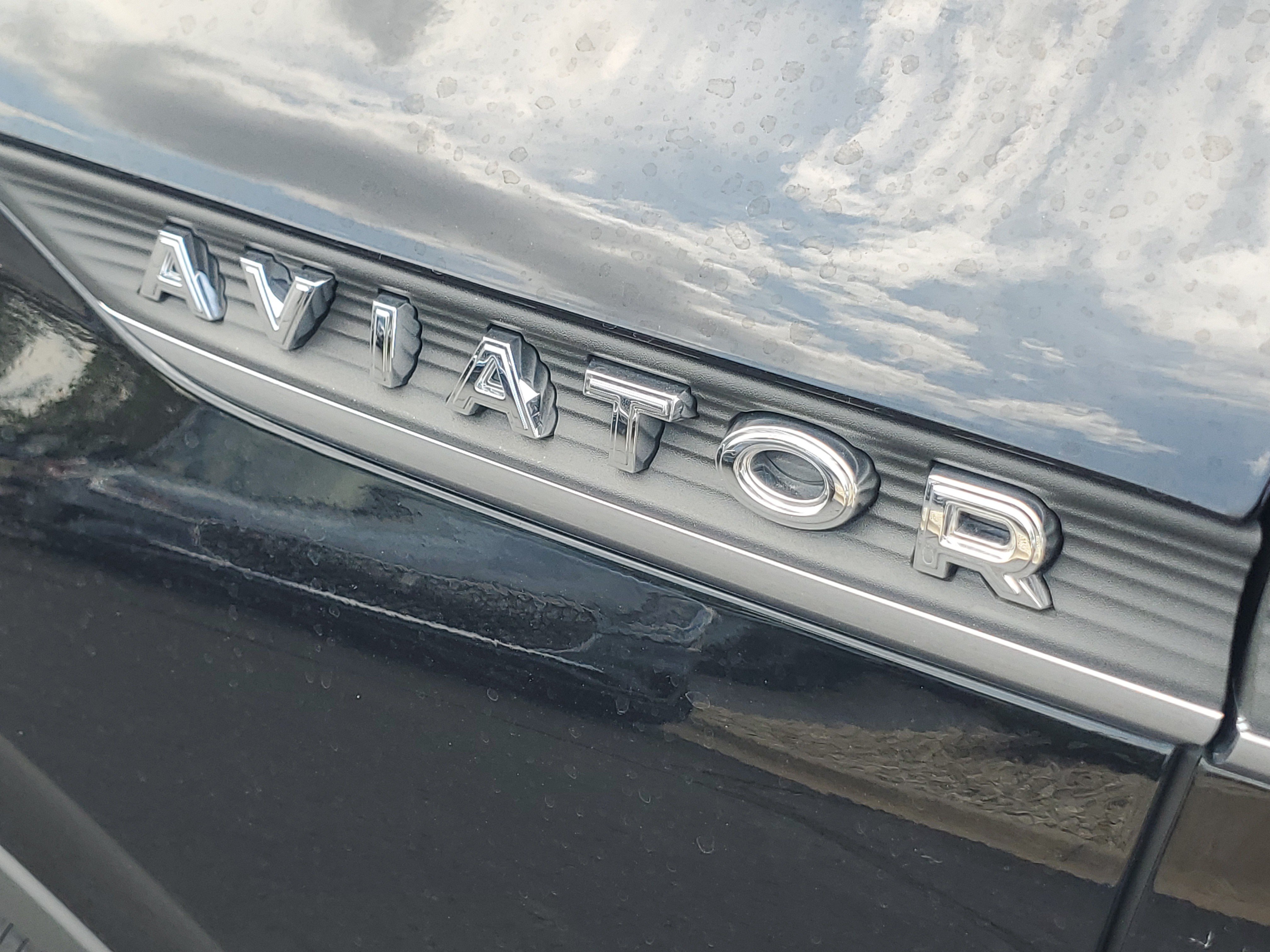 New 2026 Lincoln Aviator AWD image 7