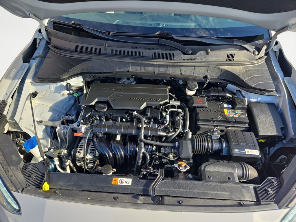 Used 2023 Hyundai Kona SE w/ Cargo Package image 17