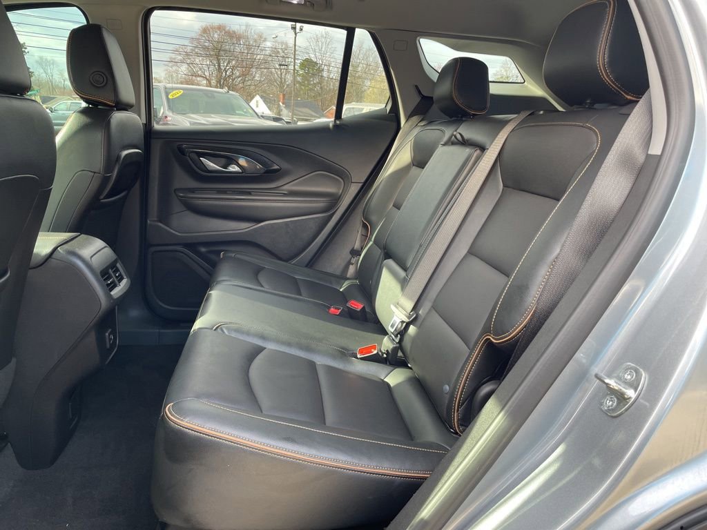 Used 2023 GMC Terrain AT4 image 40