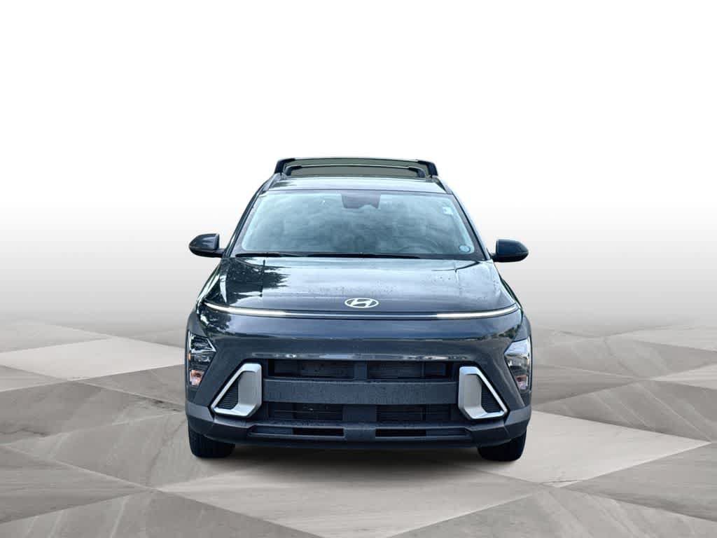 Used 2024 Hyundai Kona SEL FWD image 3