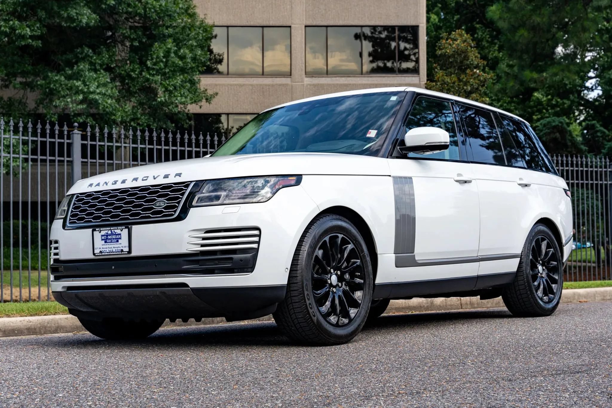 Used 2018 Land Rover Range Rover HSE