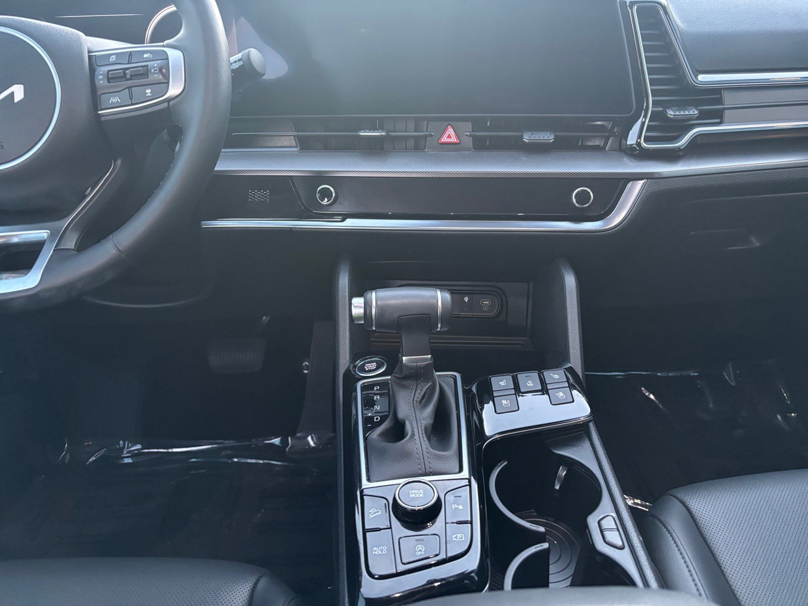 Used 2024 Kia Sportage SX image 11