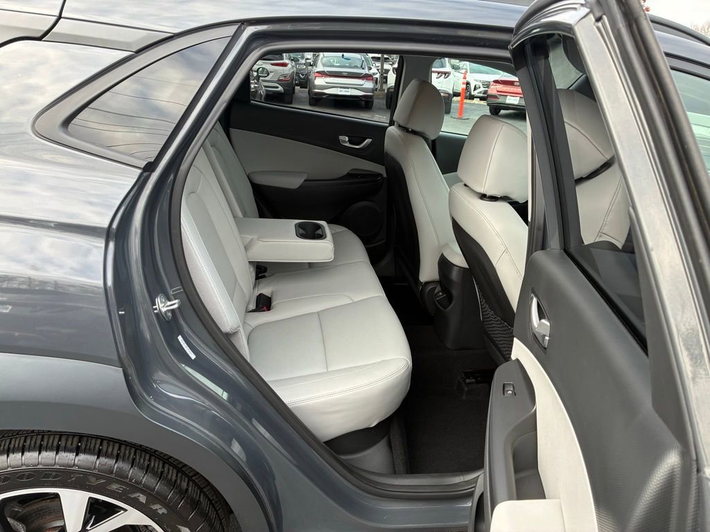 Used 2023 Hyundai Kona Limited image 22