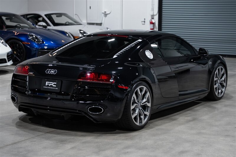 Used 2011 Audi R8 V10 AWD/4WD image 6