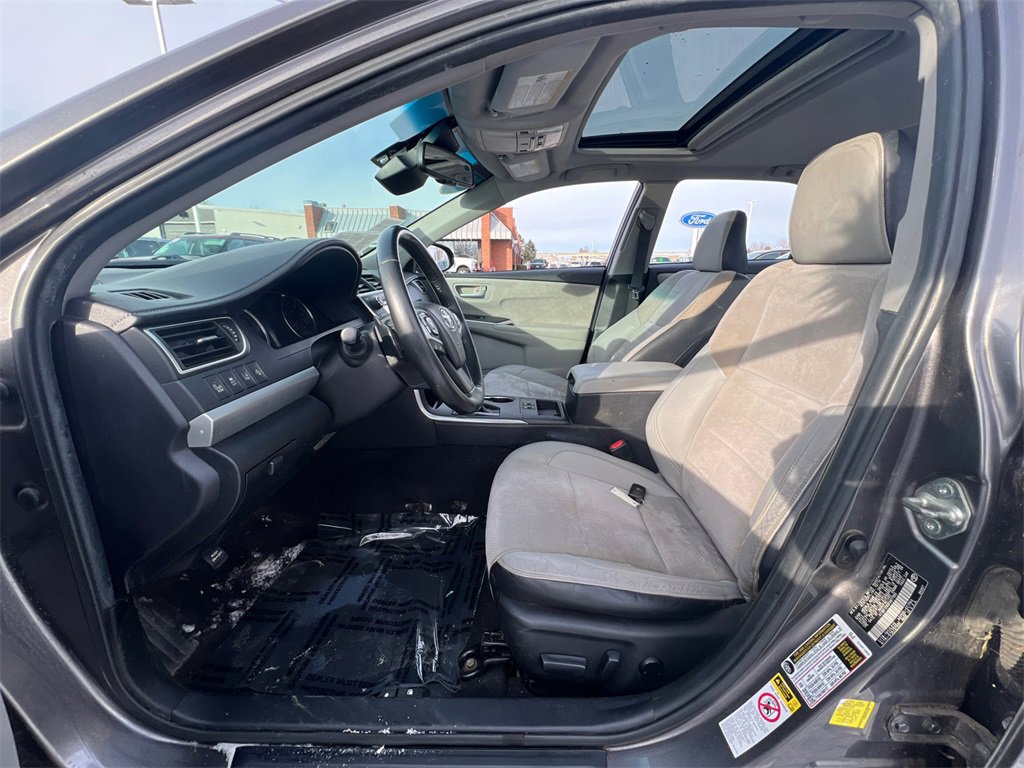 Used 2015 Toyota Camry XSE image 27