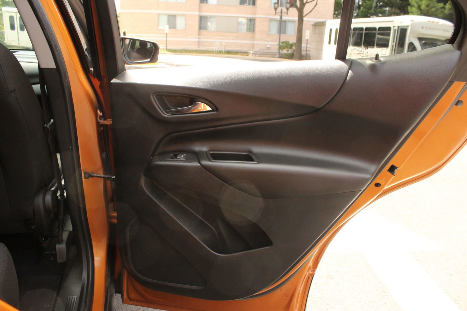 Used 2019 Chevrolet Equinox LT FWD image 25
