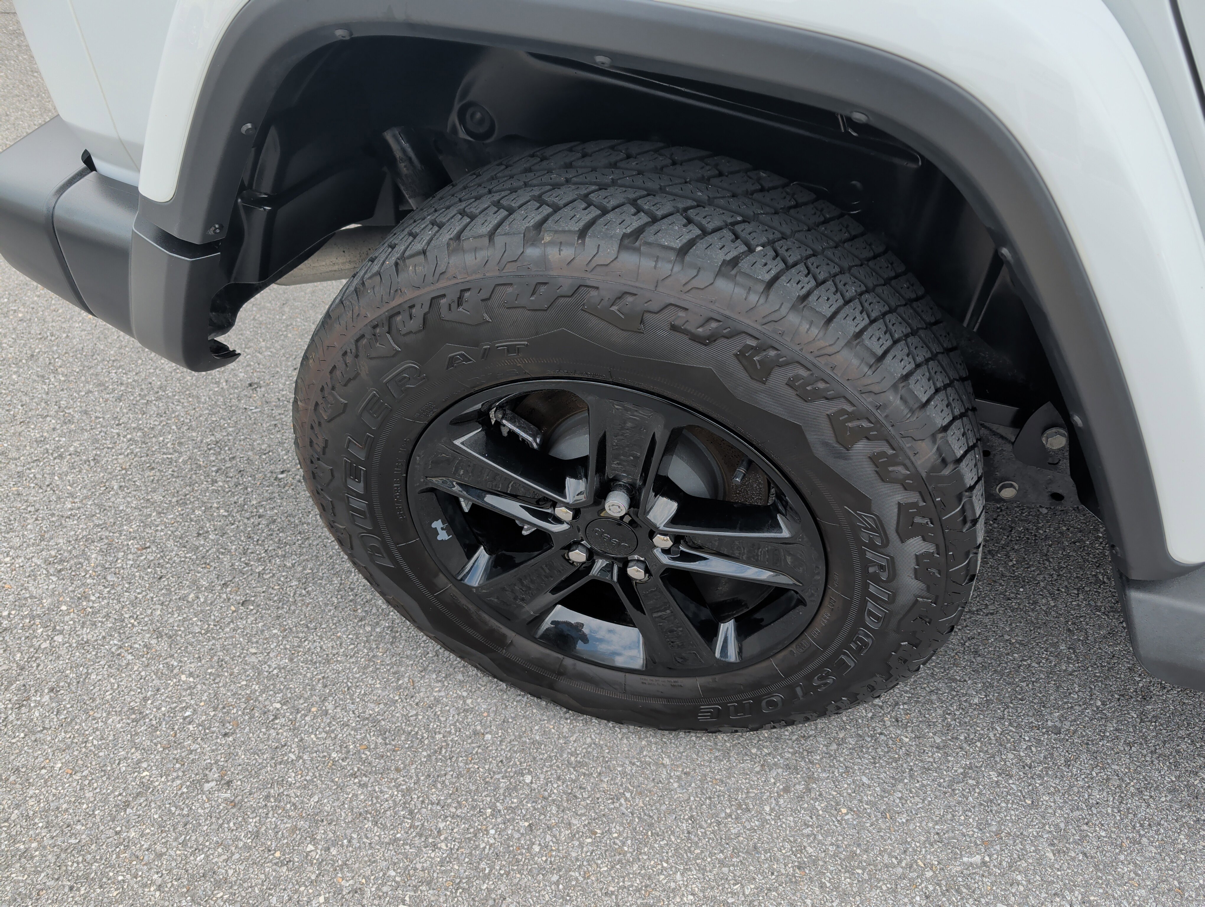 Used 2023 Jeep Wrangler Unlimited Sahara image 18