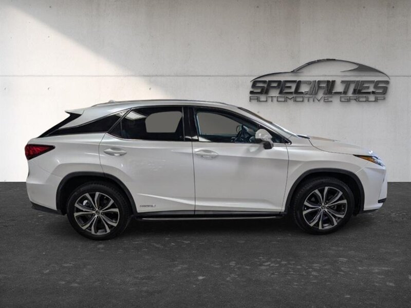 Used 2018 Lexus RX 450h AWD w/ Premium Package image 11