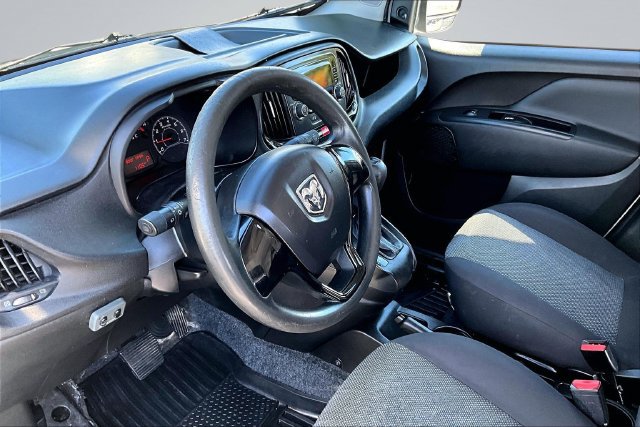 Used 2015 RAM ProMaster City Tradesman FWD image 12