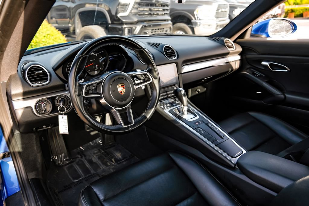 Used 2017 Porsche 718 Cayman RWD image 12