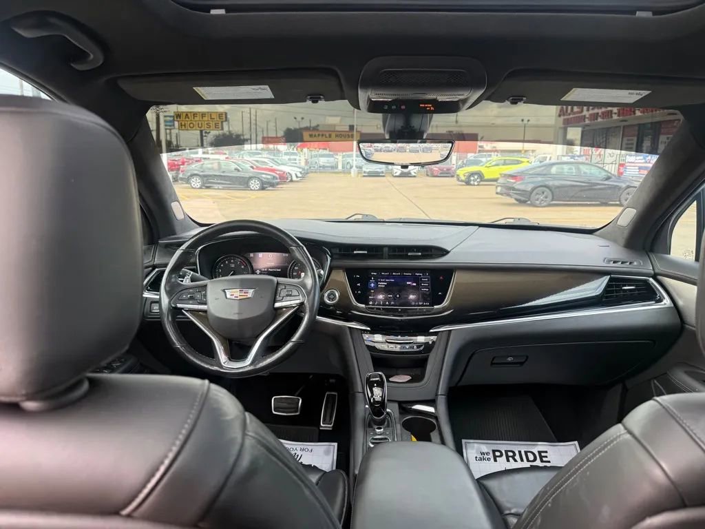 Used 2020 Cadillac XT6 Sport w/ Platinum Package AWD/4WD image 9